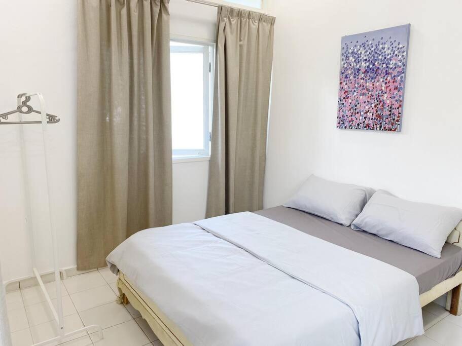 Newly Renovated Nenda House Holiday home