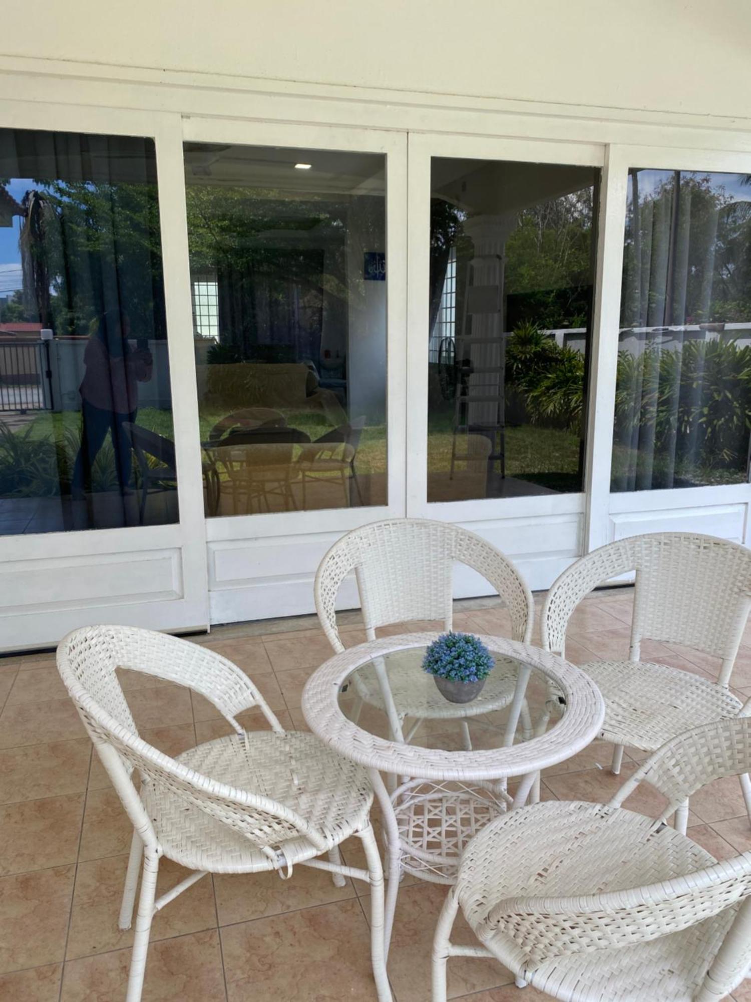 Newly Renovated Nenda House Holiday home